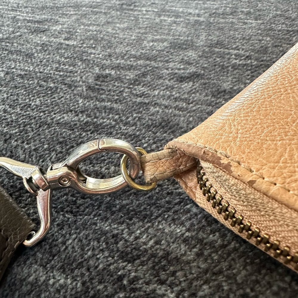 Thirty-One Wallet - Picture 9 of 10